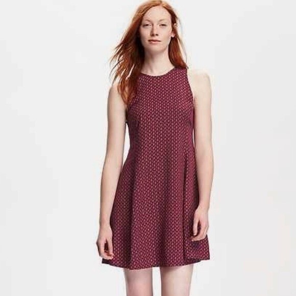 Old Navy Dresses & Skirts - Old Navy burgundy and pink ditsy floral sundress size small